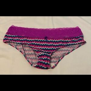 Zigzag lace panty